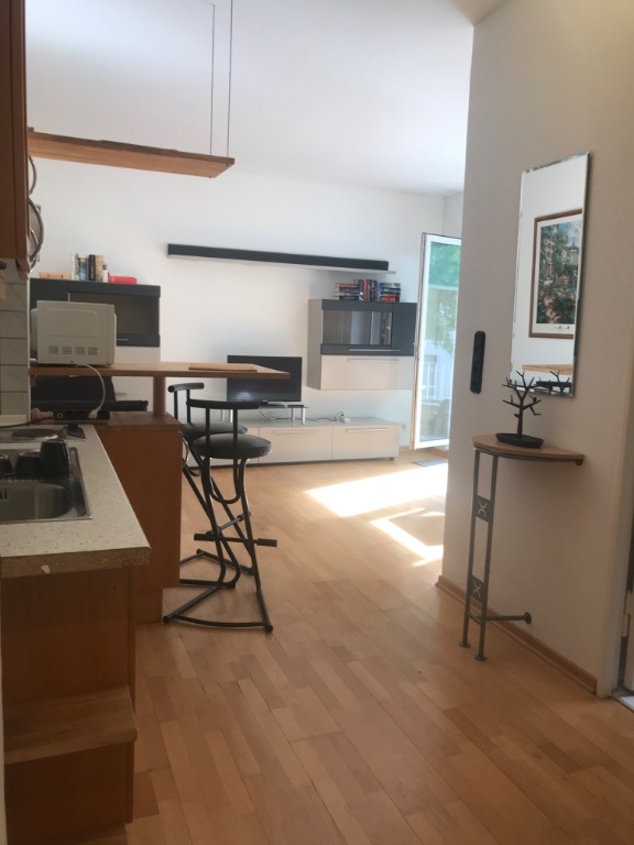 Beautiful Ku’damm studio-apartment with lovely balcony – Nestorstrasse XX, 10711 Berlin Charlottenburg-Wilmersdorf – Vorschaubild 3
