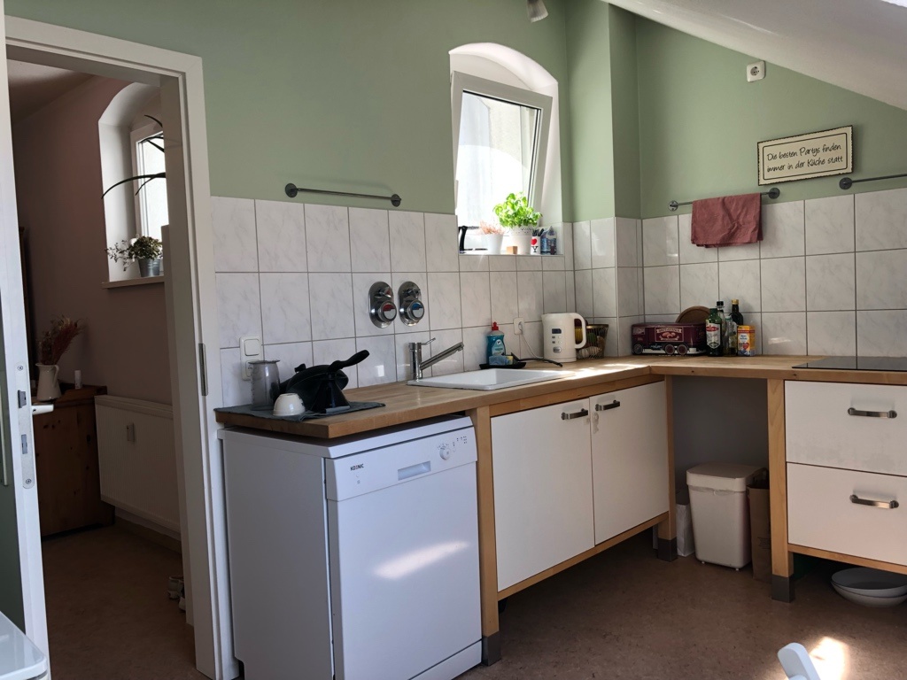WG-Zimmer Gallus Gallusviertel Bei Tram Haltestelle Rebstöckerstraße - Kitchen