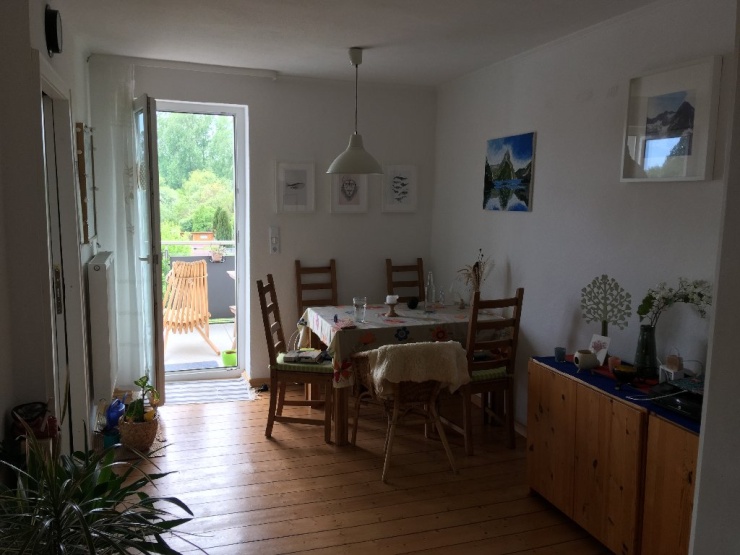 Zimmer mit Bad + 75 qm Gemeinschaftsfläche, zentrumsnah + Gemüsegarten ) Suche WG Fulda