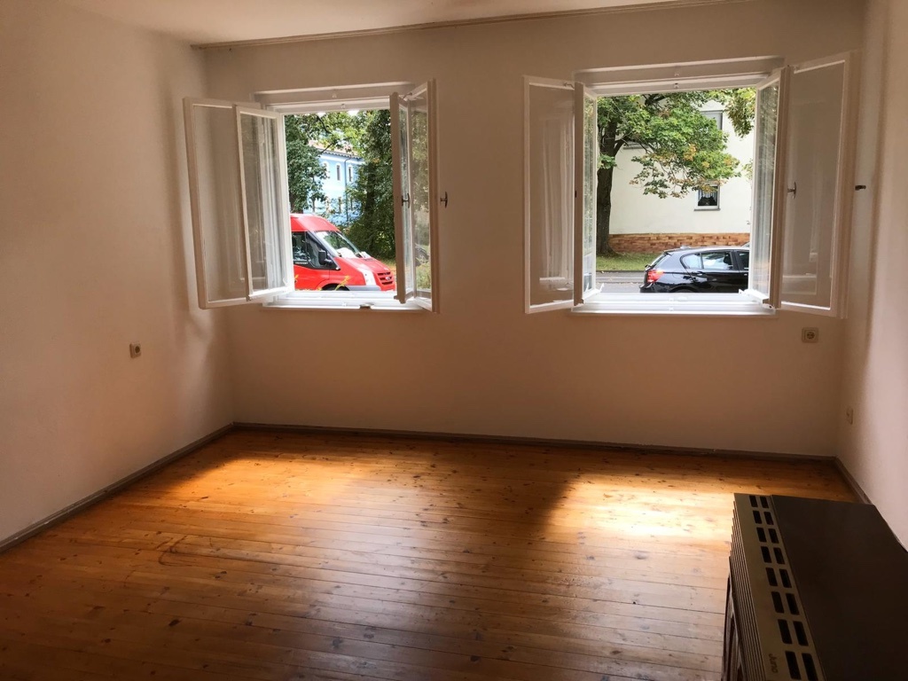 Schöne Helle 2 Zimmer Wohnung