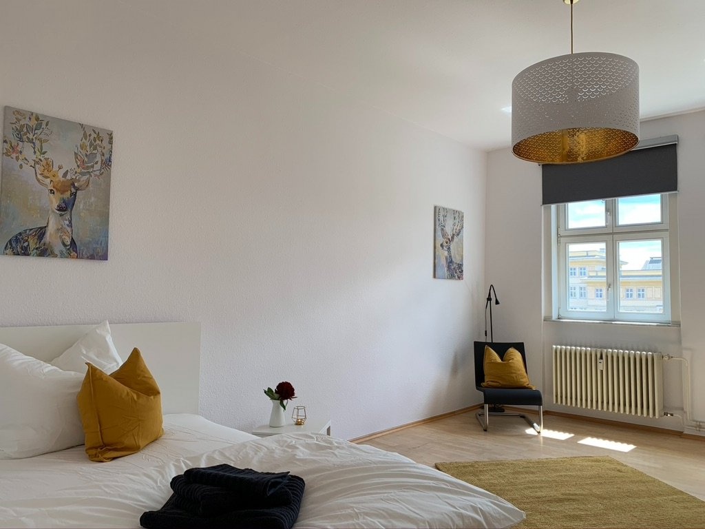 Apartamento Berlin Karl-Marx-Allee 55 - Zimmer 3 - gelb 20m²