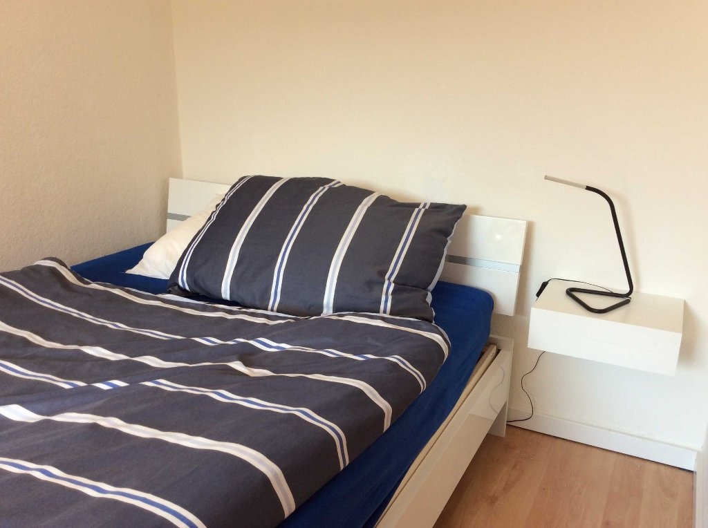 Lichtdurchflutete kleine möblierte Wohnung mit großer Terrasse und Garten Nähe Nordkampus und UMG – Henri-Dunant-Straße, 37075 Göttingen Herberhausen – Vorschaubild 5