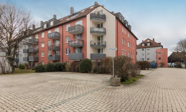 Etagenwohnung mit Parkettboden und Balkon - Wohnung in Bayreuth-Kreuz