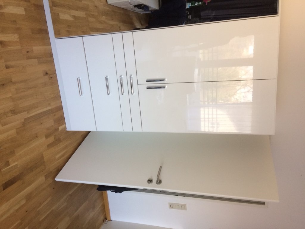 Top-Modernes, hochwertig möbliertes 1-Zimmer Apartment D-Unterrath (1 Min. ÖPNV, FH D ́dorf) mit EBK+großem Balkon – 40468 Düsseldorf Unterrath – Vorschaubild 3