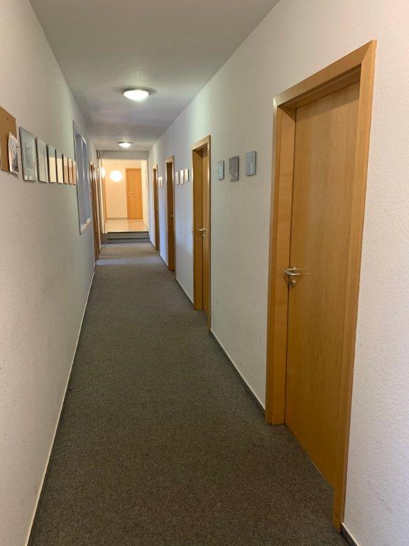 Flatshare Hohenheim Garbenstr. - Blick in den Flur mit Zimmern