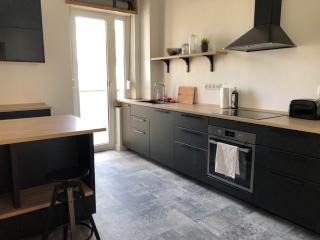 Anzeigenbild: Zimmer für Student:in - im Zentrum in liebevoll saniertem Altbau