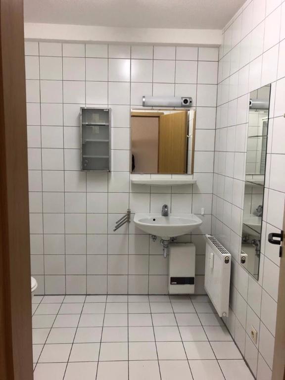 Wohnung Innenstadt Lagesche Straße 6 - helles Duschbad