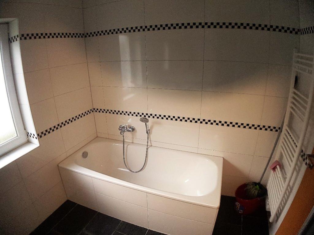 Habitación en WG J/ /Allach Wilhelm-Zwölfer-Str. 23 - Bad