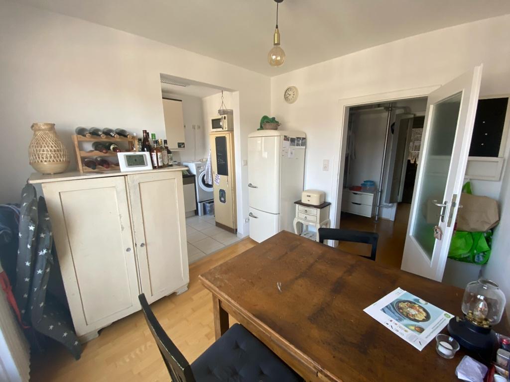 WG-Zimmer Pempelfort Düsselthaler Str. 19 - Esszimmer, dining Room (2)