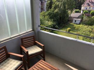 Anzeigenbild: Schickes möbliertes Zimmer in 3er Studi-WG - beste Lage, all inkl. ab sofort