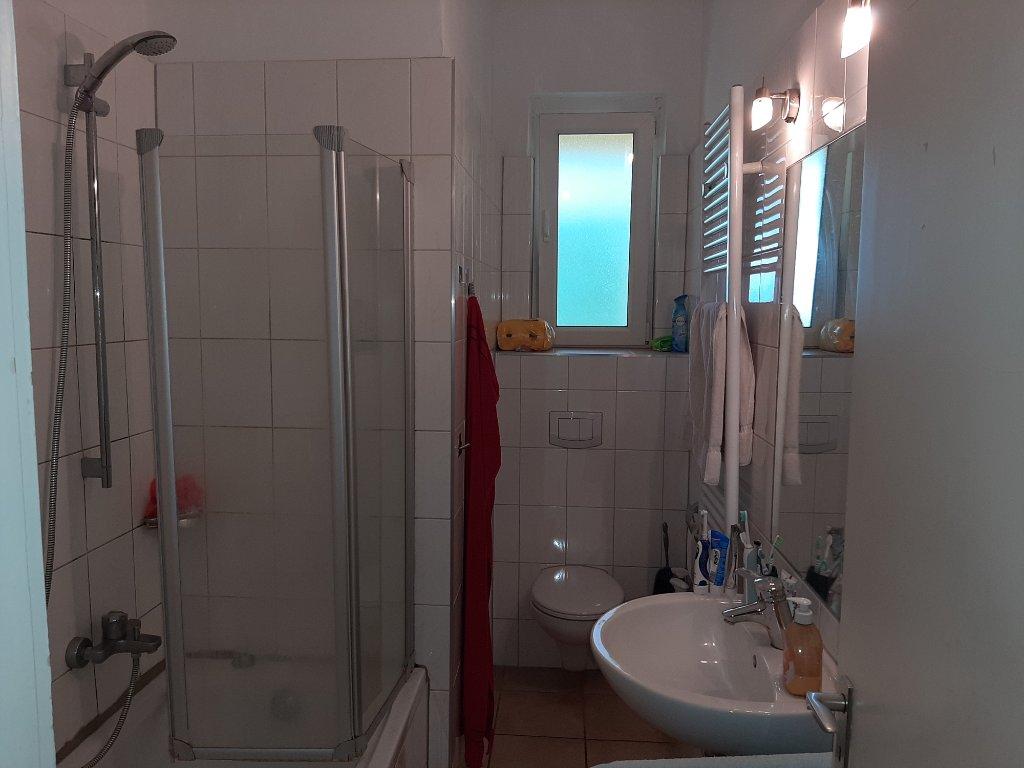 WG-Zimmer Beuel Konrad-Adenauer-Platz - Badezimmer