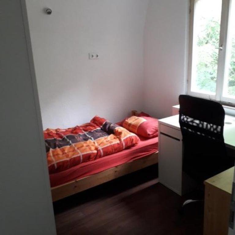 Renovierte 4-Zimmer-Wohnung auf zwei Etagen – ideal für WG, Studenten oder Berufstätige – Böblingerstr. 459, 70569 Stuttgart Kaltental – Vorschaubild 2
