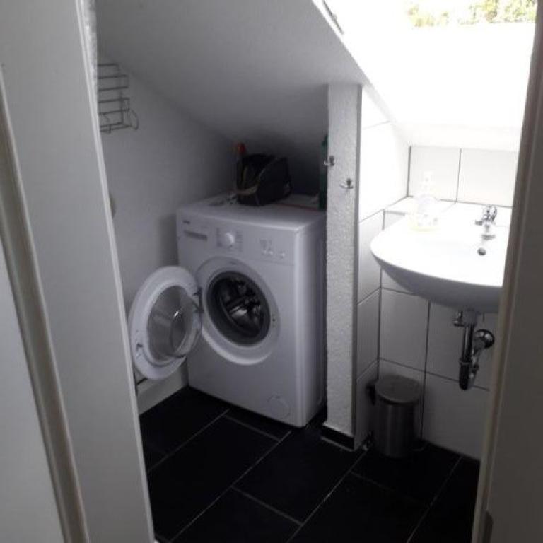 Renovierte 4-Zimmer-Wohnung auf zwei Etagen – ideal für WG, Studenten oder Berufstätige – Böblingerstr. 459, 70569 Stuttgart Kaltental – Vorschaubild 8