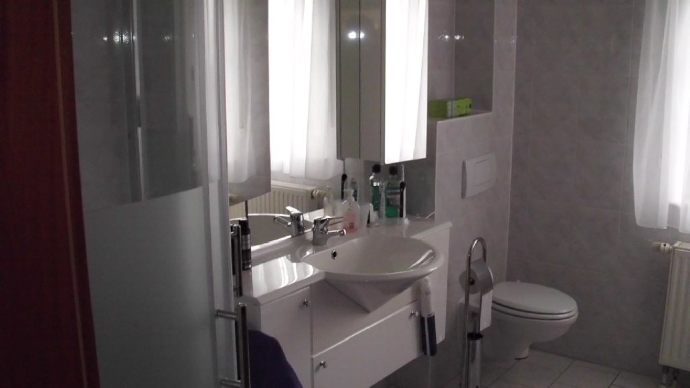 WG-Zimmer Titz Meerhofstraße 1 B - Badezimmer
