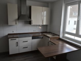 Anzeigenbild: 3 Raum-WG-Wohnung, super zentral gelegen! SOFORT FREI!
