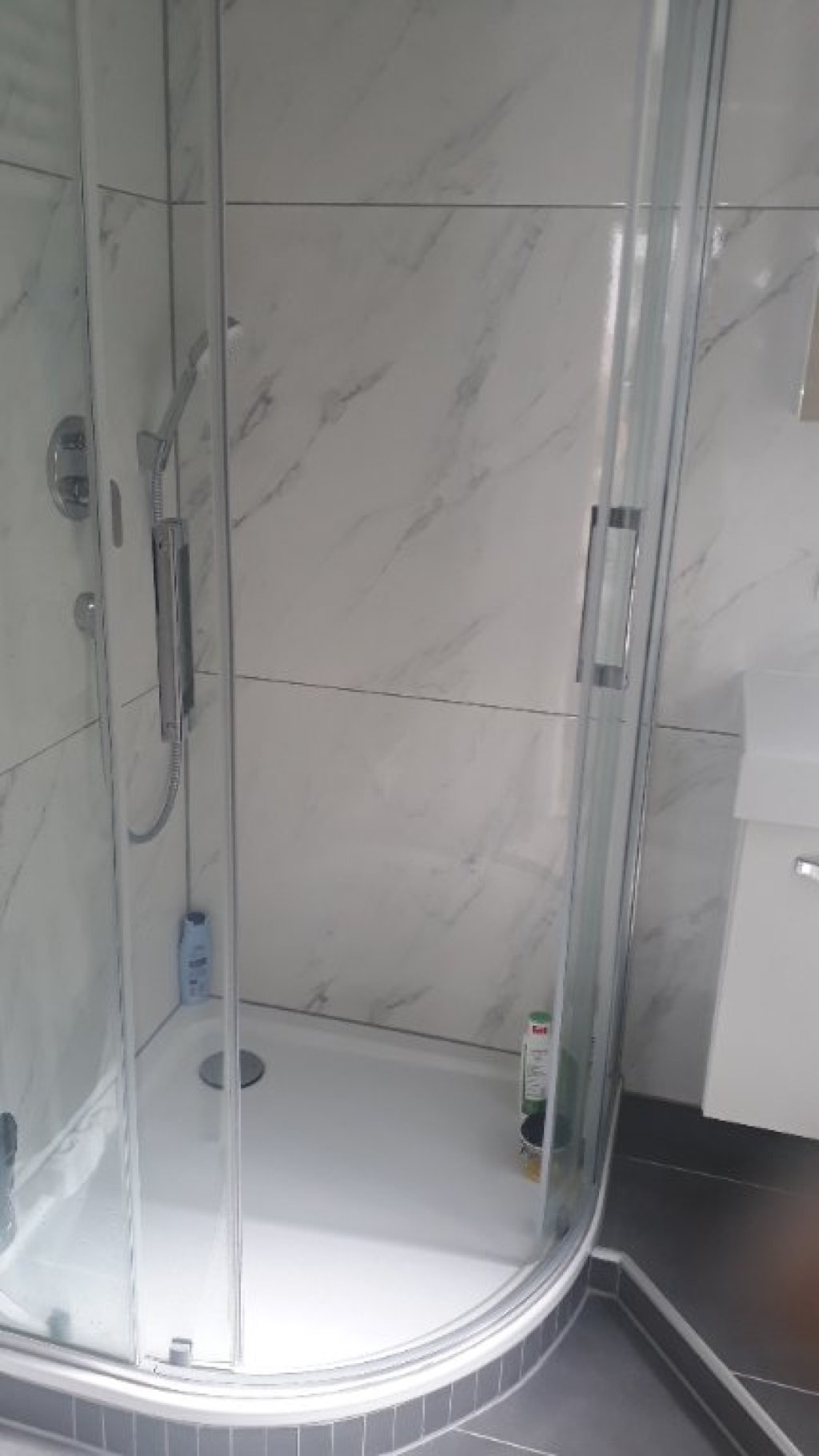 WG-Zimmer Möhringen Oberdorfstrasse - Dusche EG