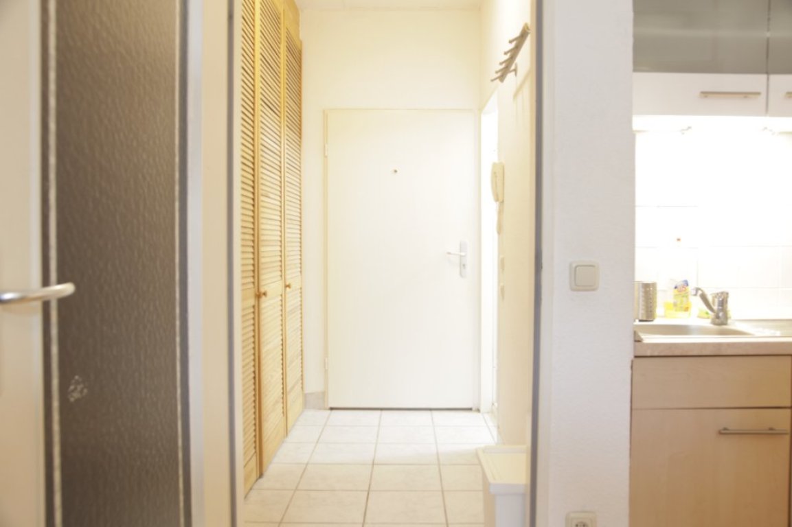 Furnished Studio Apartment Near Nollendorfplatz – Available Until March 31, 2027 – Else-Lasker-Schüler-Str. 16, 10783 Berlin Schöneberg – Vorschaubild 7