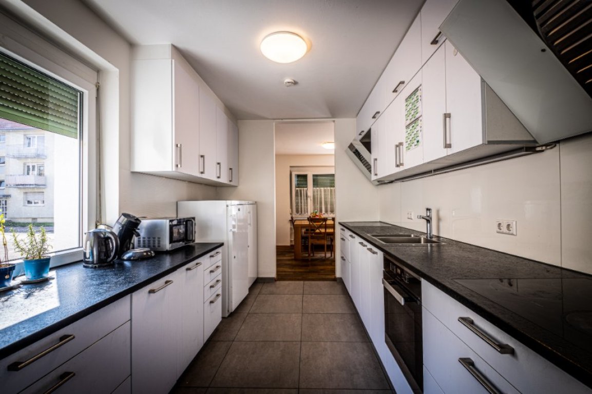 Habitación en WG Instituts-Viertel Rheinstraße 23 - Moderne Küche