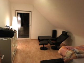 Imagen del anuncio: Einzimmerwohnung DG, Balkon, teilmöbliert