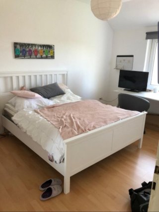 Anzeigenbild: 2 WG Zimmer in 3er WG frei. 360€ Warm