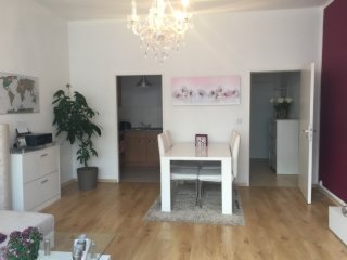 2 Zimmer Wohnung In Berlin Charlottenburg Zur Untermiete Wohnung In Berlin Charlottenburg