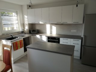 Anzeigenbild: WG-Zimmer *TOP Lage* (12qm / 88qm)