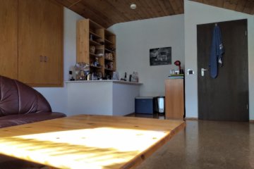Ad image: Ein großes Dachgeschosszimmer in einem schönen Familienhaus