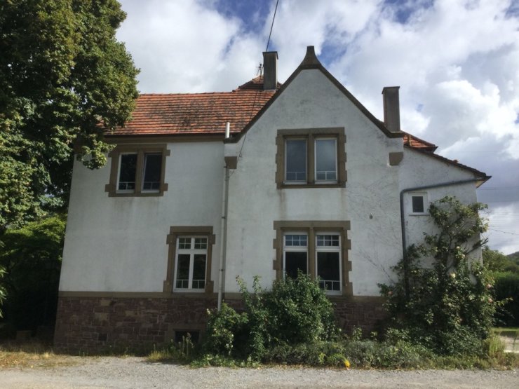 Schönes mittelgroßes Zimmer - in eigenständiger Wohneinheit - im Grünen