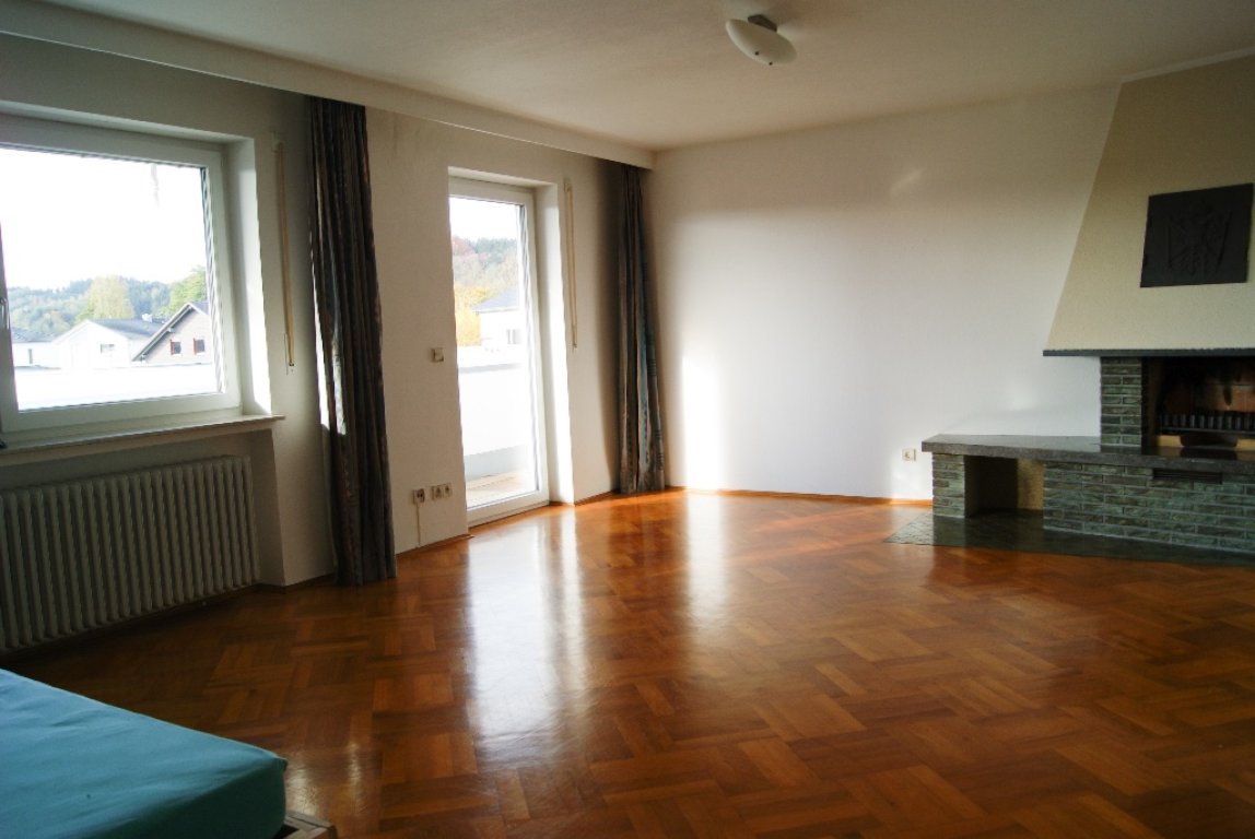WG-Zimmer Tannheim Tannheim - 27qm. Möbliert. Lichtdurchflutete Südseite. Eigener Balkon & Terrassenzugang