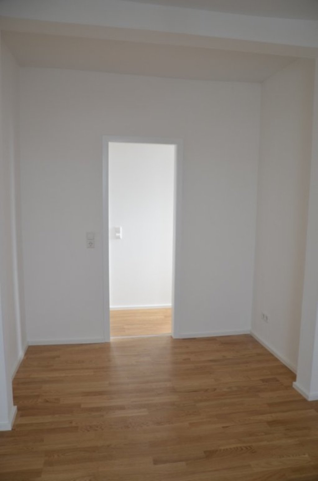 Sonnige 4 ,5- Zimmer Wohnung in saniertem Altbau, großer Balkon, Degerloch – Entringer Straße, 70597 Stuttgart Degerloch – Vorschaubild 3