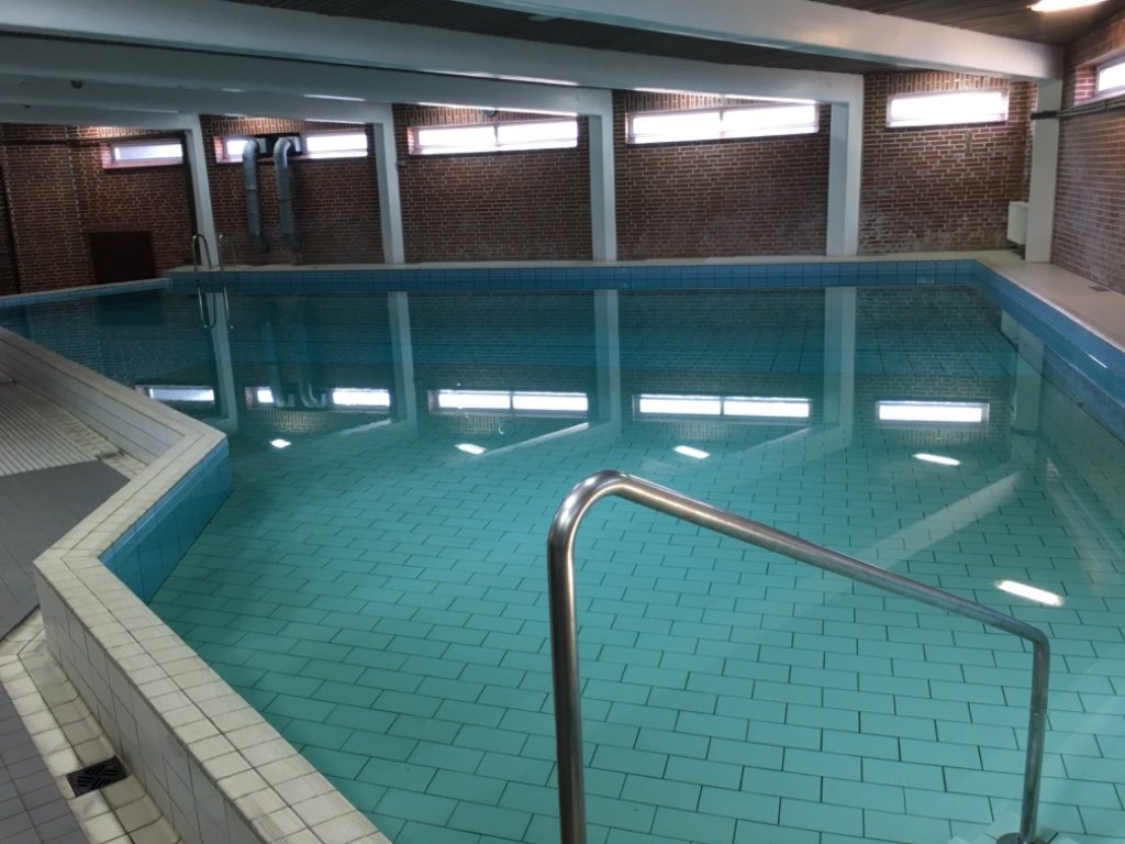 1,5 Zi. Whg., möbliert mit Schwimmbad + Sauna, Balkon, EBK in Steilshoop, Hamburg