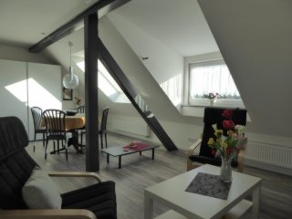 Moderne Moblierte Wohnung 1 5 Zkb Apartment Mit Separater Kuche Ruhig Gelegen Im Norden Von Dusseldorf Nahe Flughafen Ohne Fluglarm 1 Zimmer Wohnung In Dusseldorf Unterrath