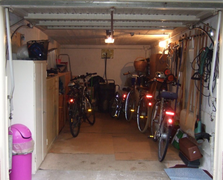 WG-Zimmer Möhringen Kremmlerstr. - Fahrradstall (Garage)