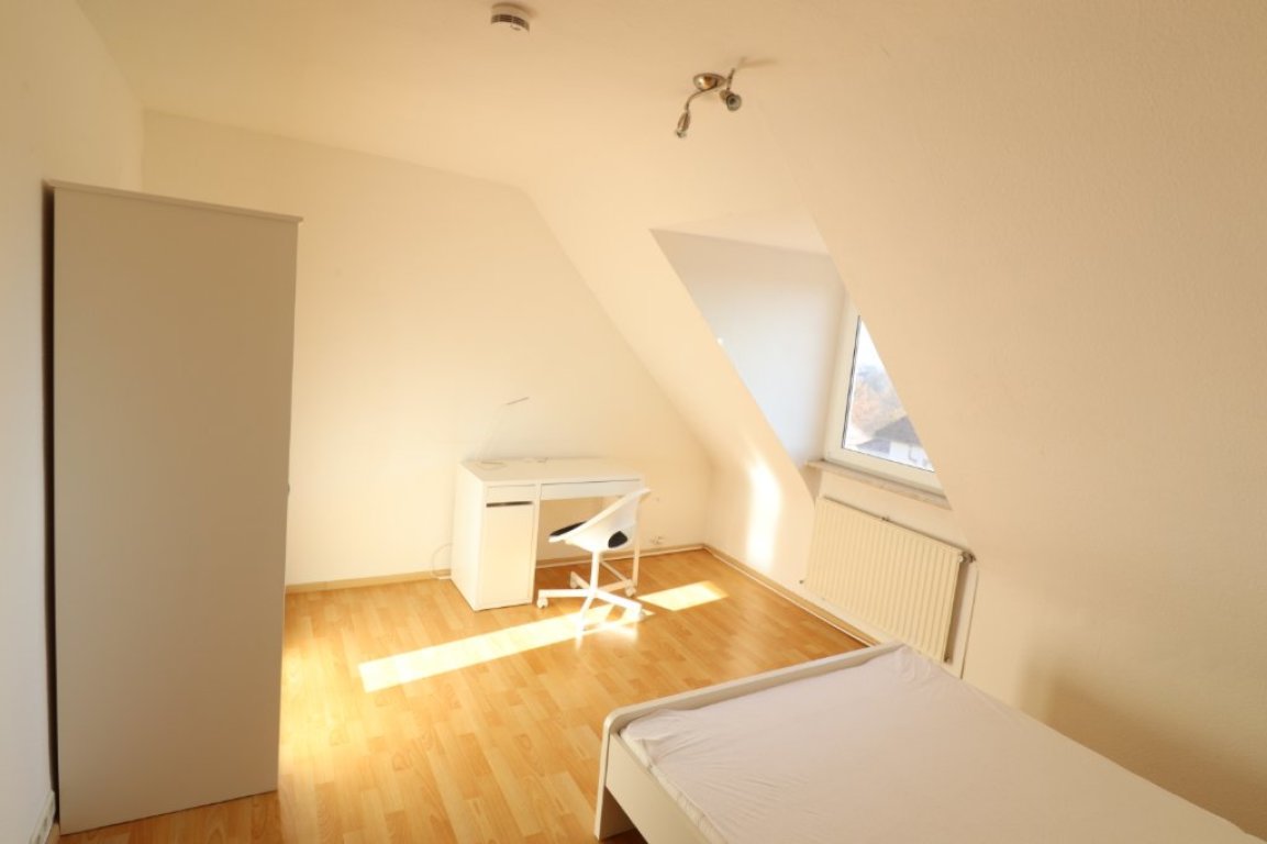 WG-Zimmer Zuffenhausen Edisonstrasse - Zimmer 1