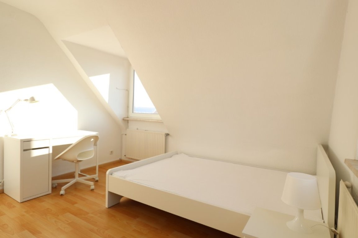 WG-Zimmer Zuffenhausen Edisonstrasse - Zimmer 2