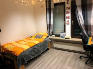 Anzeigenbild: Co-Living + Gute Lage + Perfekte Verkehrsanbindung - 13 qm großes Zimmer (Zi.-Nr. 6)