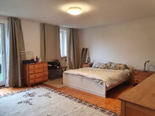 Ad image: Gemütlich und ruhig wohnen in sonniger Hanglage in der Kronberger Altstadt. Parkplatz auf Grundstück, voll möbliert und mit schnellem Internet ab dem 25. Dezember bis 31. März bewohnbar mit!