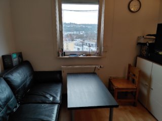 Anzeigenbild: Zimmer in der Weststadt in  ruhiger zentrumnaher Lage in 3-er WG Terassenmitnutzung, Garten ums Haus, schöner Blick, angenehme Hausgemeinschaft