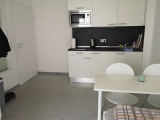 Anzeigenbild: Mannheim Innenstadt - modernes, voll ausgestattetes möbliertes WG Zimmer in vierer WG
