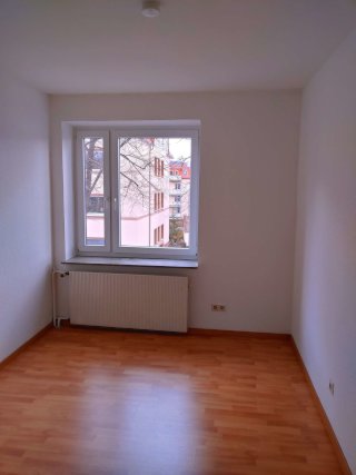 Imagen del anuncio: Nur 99€/Monat - frisch renoviertes 14m2 Zimmer, super zentral in der Südstadt!