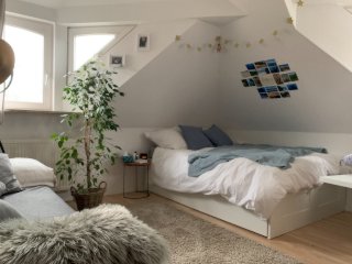 Anzeigenbild: Lichtdurchflutetes Zimmer in TOPlage!!!
