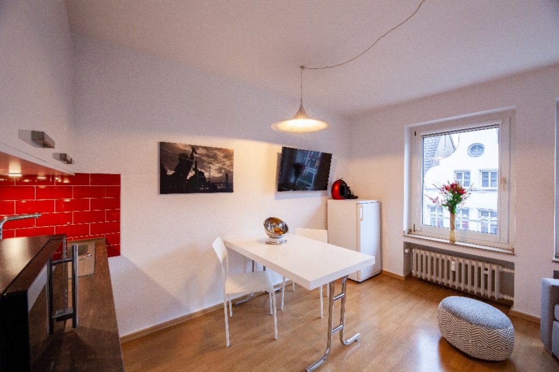 Smarte und helle City-Loge mitten in der Düsseldorfer Altstadt – 40213 Düsseldorf Altstadt – Vorschaubild 12