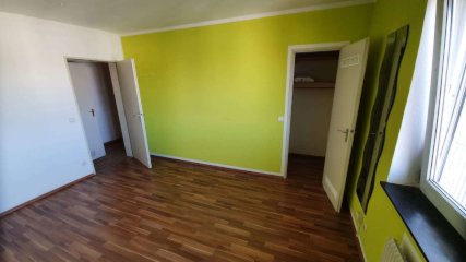 WG-Zimmer in Maisonette Wohnung gegenüber Universität Feldkirchenstraße (Troppauplatz 5)