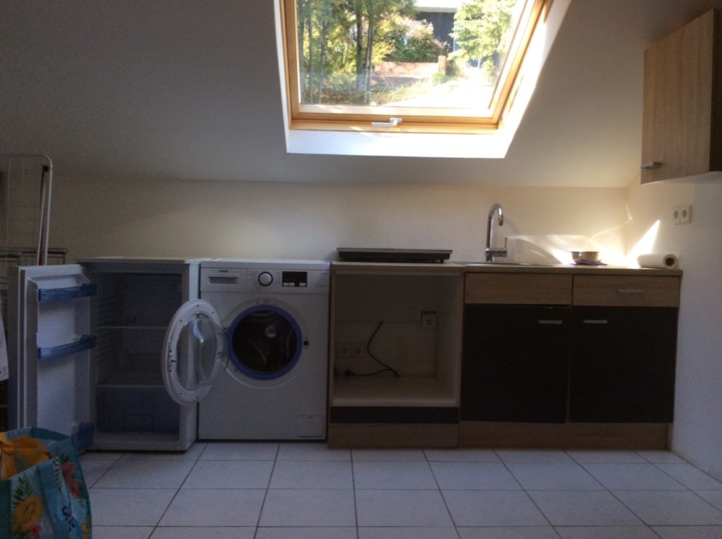 Beste Lage: Suche Zwischenmieter für 1 Zimmer WOHNUNG / STUDIO mit Bad und Küchenzeile nur bis Dezember 2026 – Knappenweg, 70569 Stuttgart Vaihingen – Vorschaubild 7