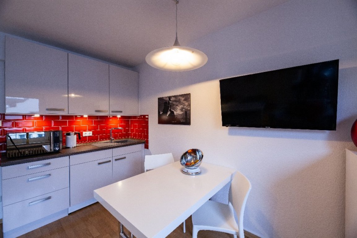 Smarte und helle City-Loge mitten in der Düsseldorfer Altstadt – 40213 Düsseldorf Altstadt – Vorschaubild 9