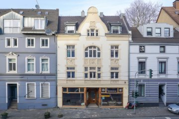Ad image: Furnished 40 sqm 2 room apartment in a renovated, listed old building. All inclusive! 15.11.26.-31.03.27 Möbliertes 2 Zimmer Apartment 40qm in einem renovierten Denkmal!