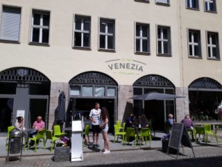 Anzeigenbild: Ruhiges WG Zimmer mitten in der City
