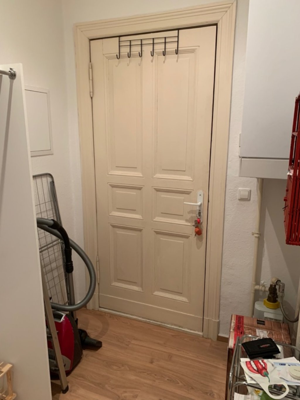 Vollmöblierte 1-Zimmer-Wohnung in Hochparterre-Hinterhaus zur Zwischenmiete