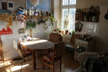 Anzeigenbild: günstiges 12 qm Zimmer in 4er WG
