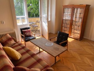 Anzeigenbild: WG-geeignet: Schicker 92 qm Altbau mit Balkon im Zentrum von Szeged